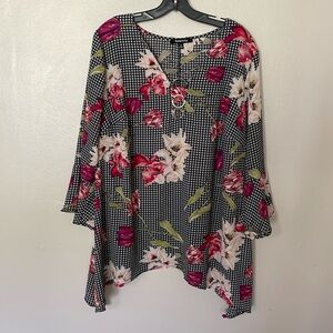 EUC Relativity Floral Blouse. Size 2X